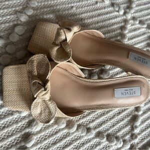 Women's Kitten Heels with Bow Detail